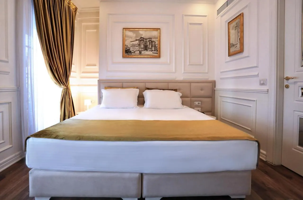Eler Hotel Tirana 4*,